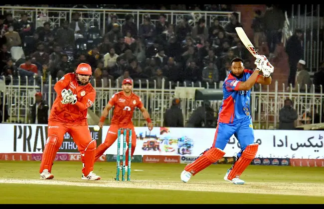 Islamabad United thrash Karachi Kings by 5 wickets