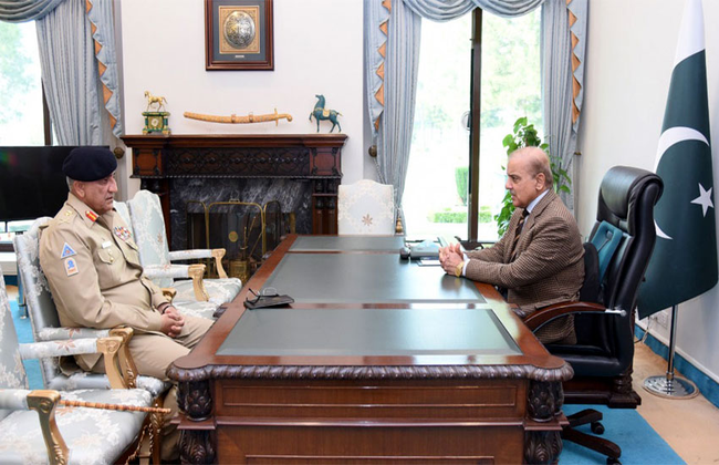 PM lauds services of COAS in defence, geo-economics