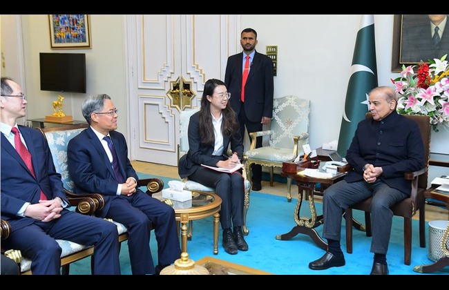 Chinese envoy calls on PM Shehbaz to discuss new era of Sino-Pak ties