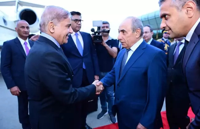 PM arrives in Baku on two-day official visit