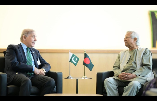 Pakistan’s PM seeks stronger ties with Bangladesh in meeting with Yunus at UNGA